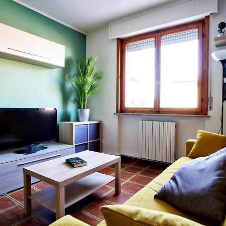Casa Zoe Apartment Free Parking,Self Check In & Free Wi Fi Parma Buitenkant foto