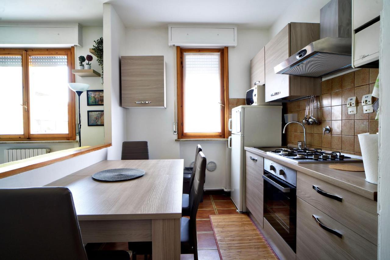Casa Zoe Apartment Free Parking,Self Check In & Free Wi Fi Parma Buitenkant foto