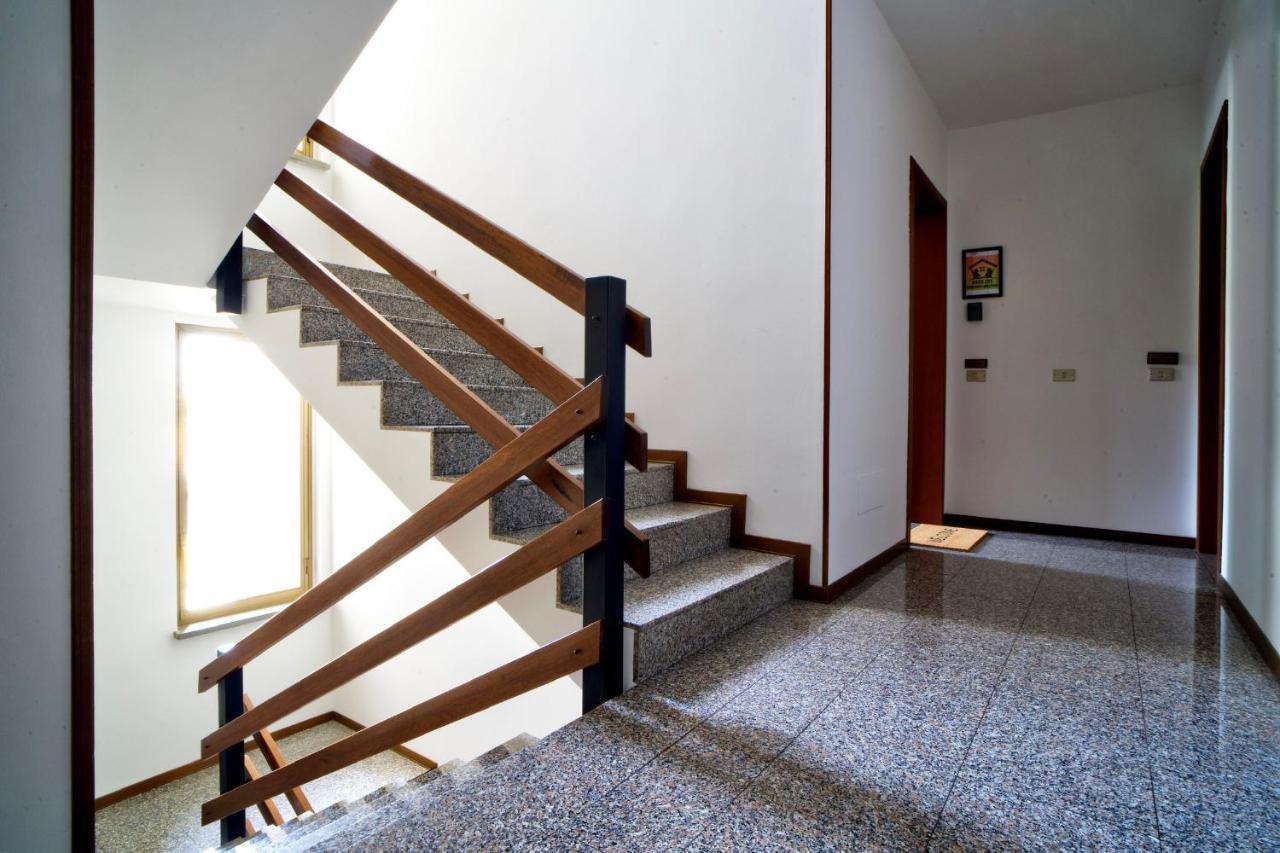 Casa Zoe Apartment Free Parking,Self Check In & Free Wi Fi Parma Buitenkant foto