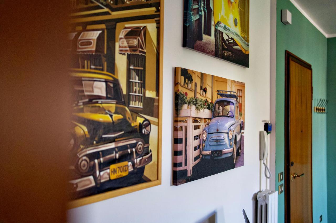 Casa Zoe Apartment Free Parking,Self Check In & Free Wi Fi Parma Buitenkant foto