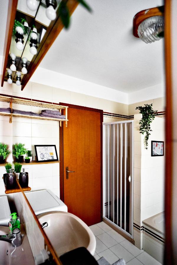 Casa Zoe Apartment Free Parking,Self Check In & Free Wi Fi Parma Buitenkant foto
